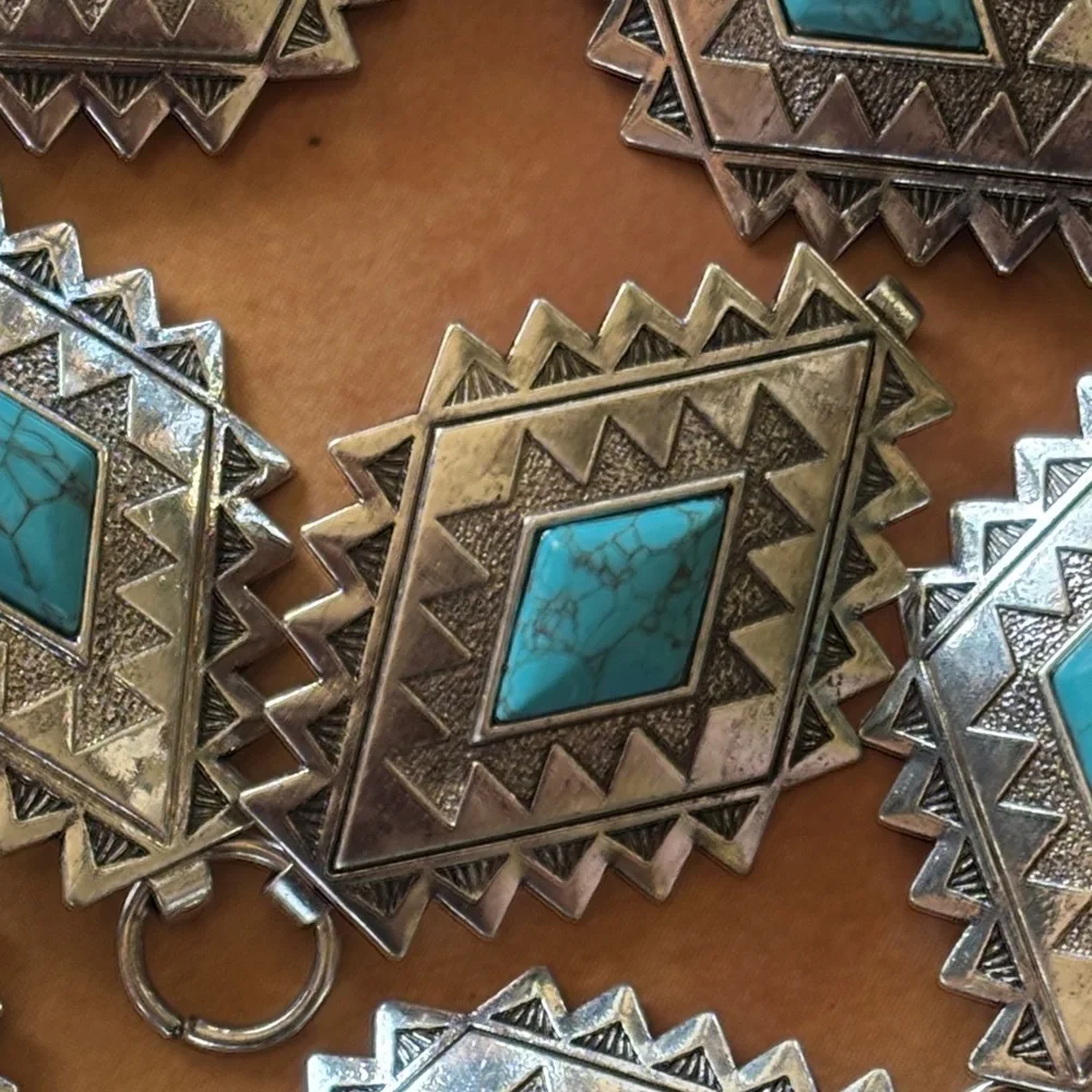 Aztec style silver tone belt
